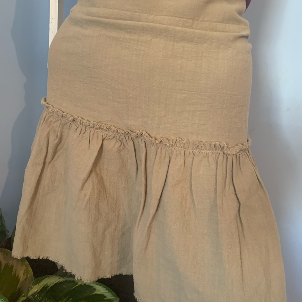 Nuinui mini skirt with tags attached - Picture 2 of 5